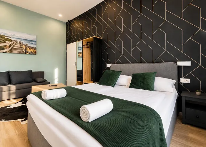 Shopping Paradise 9br Complex Ideal For 22 People Appartement Wenen