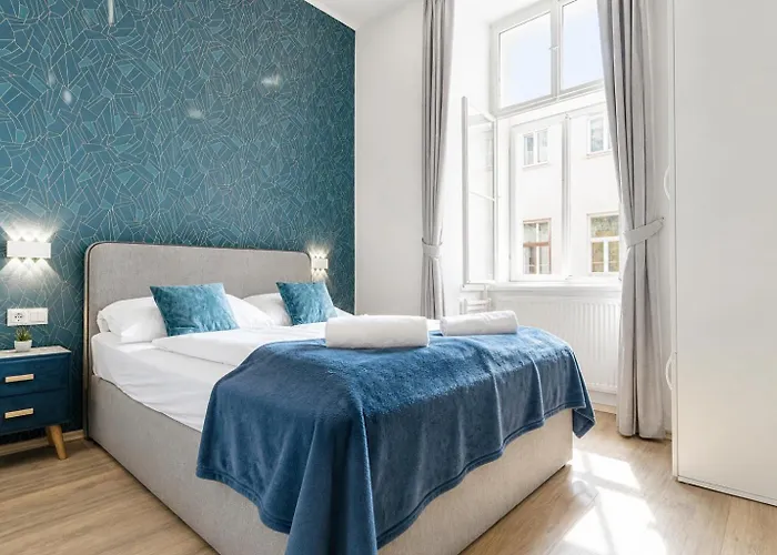 Appartement Shopping Paradise 9br Complex Ideal For 22 People Wenen
