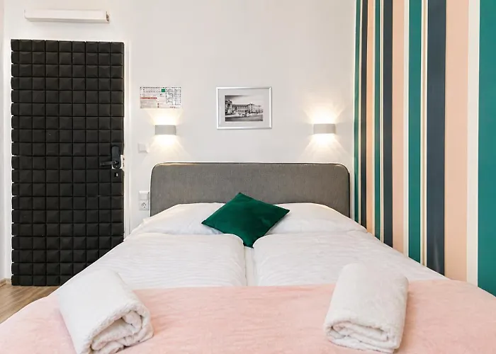 Appartement Shopping Paradise 9br Complex Ideal For 22 People *