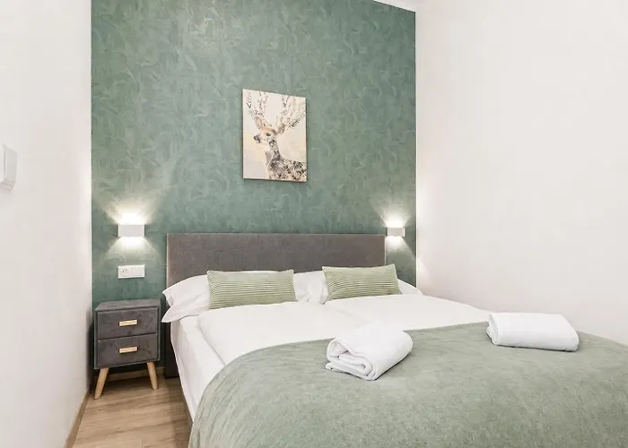 Shopping Paradise 9br Complex Ideal For 22 People *