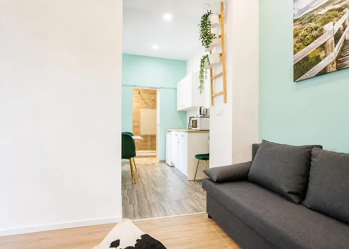 Shopping Paradise 9br Complex Ideal For 22 People Appartement Wenen