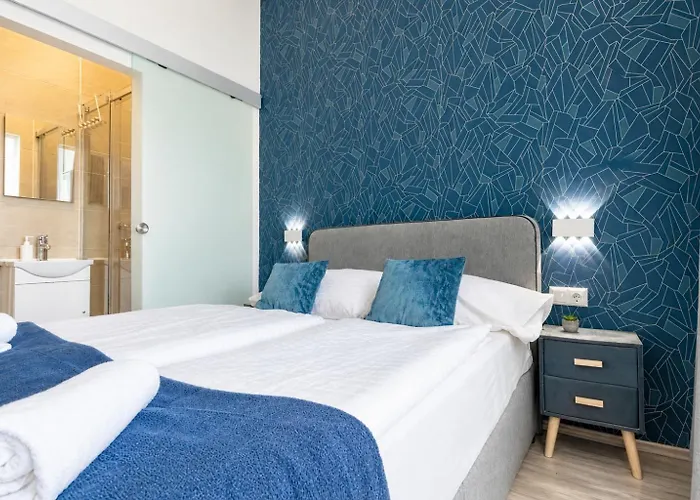 Shopping Paradise 9br Complex Ideal For 22 People